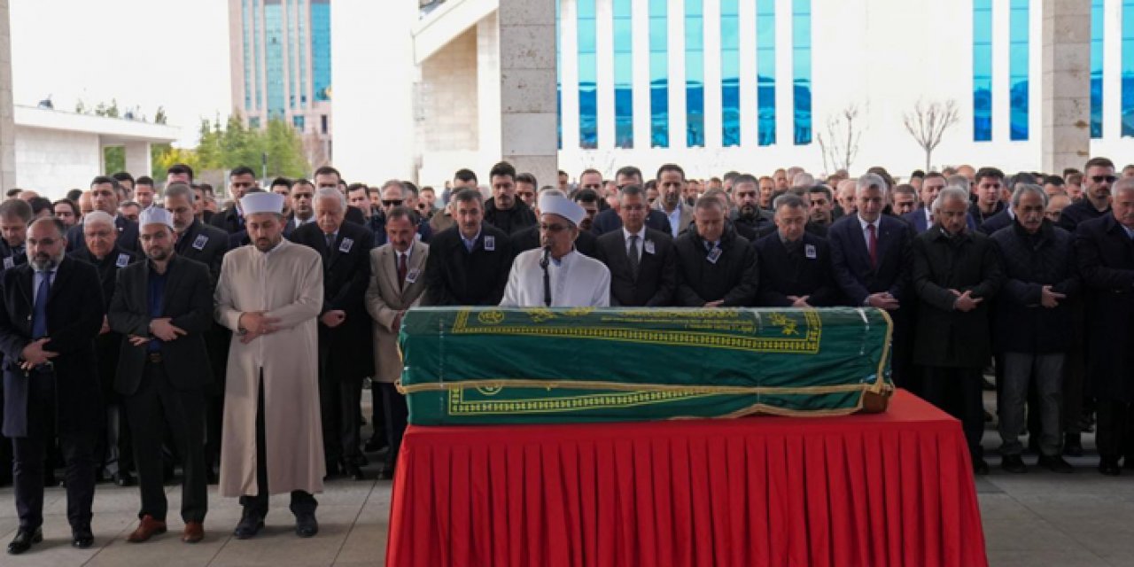 Güler’in babası son yolculuğuna uğurlandı