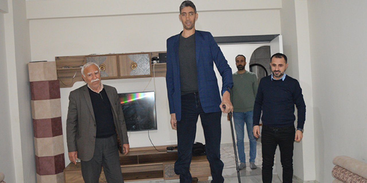 O ‘Dünyanın en uzun boylu adamı’: Sultan Kösen ünvanını koruyor