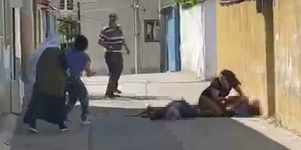 İzmir'de bir aileyi vahşice katlettiler: Katil kardeşlere yeniden yargılama!