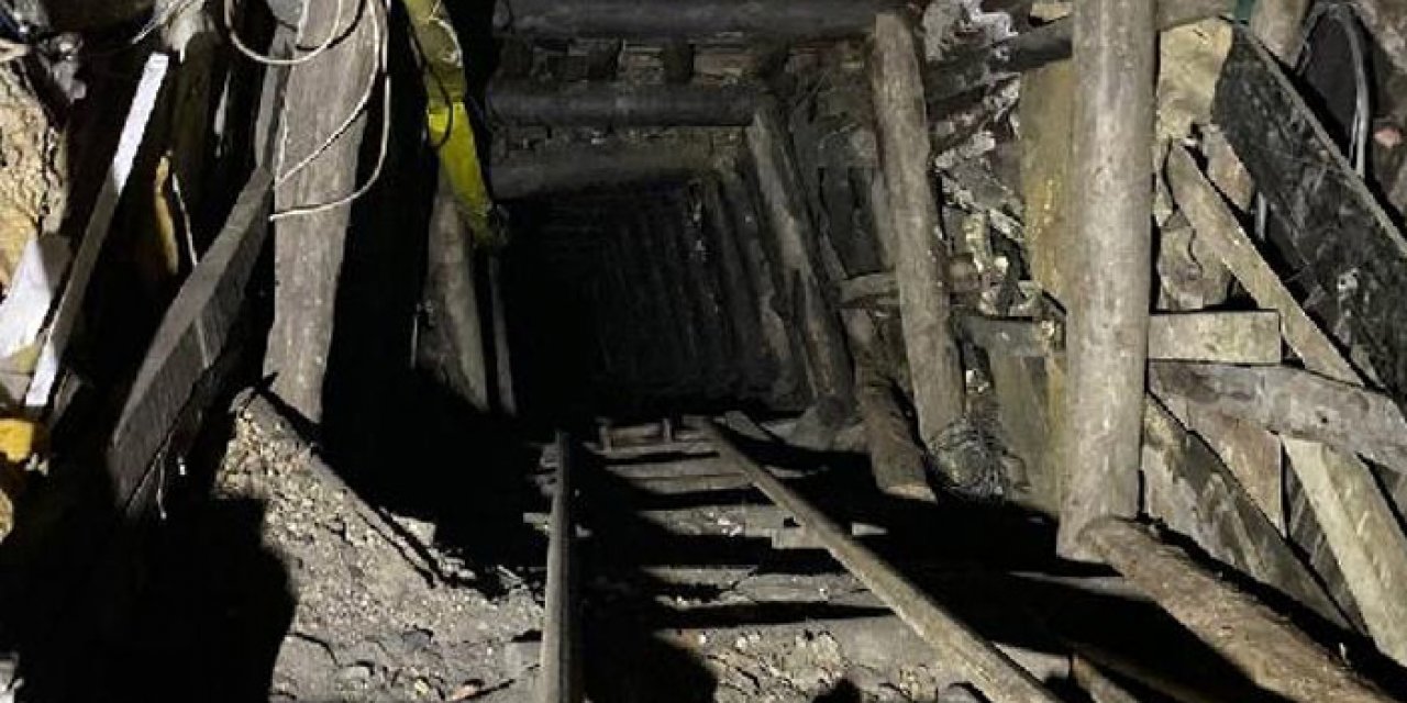 Elazığ'da krom madeni çöktü: Bir kişi göçük altında!