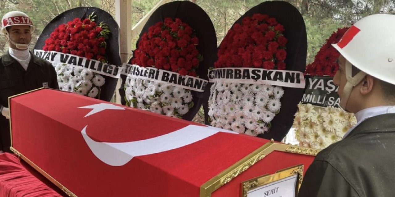 Hatay şehidini uğurladı