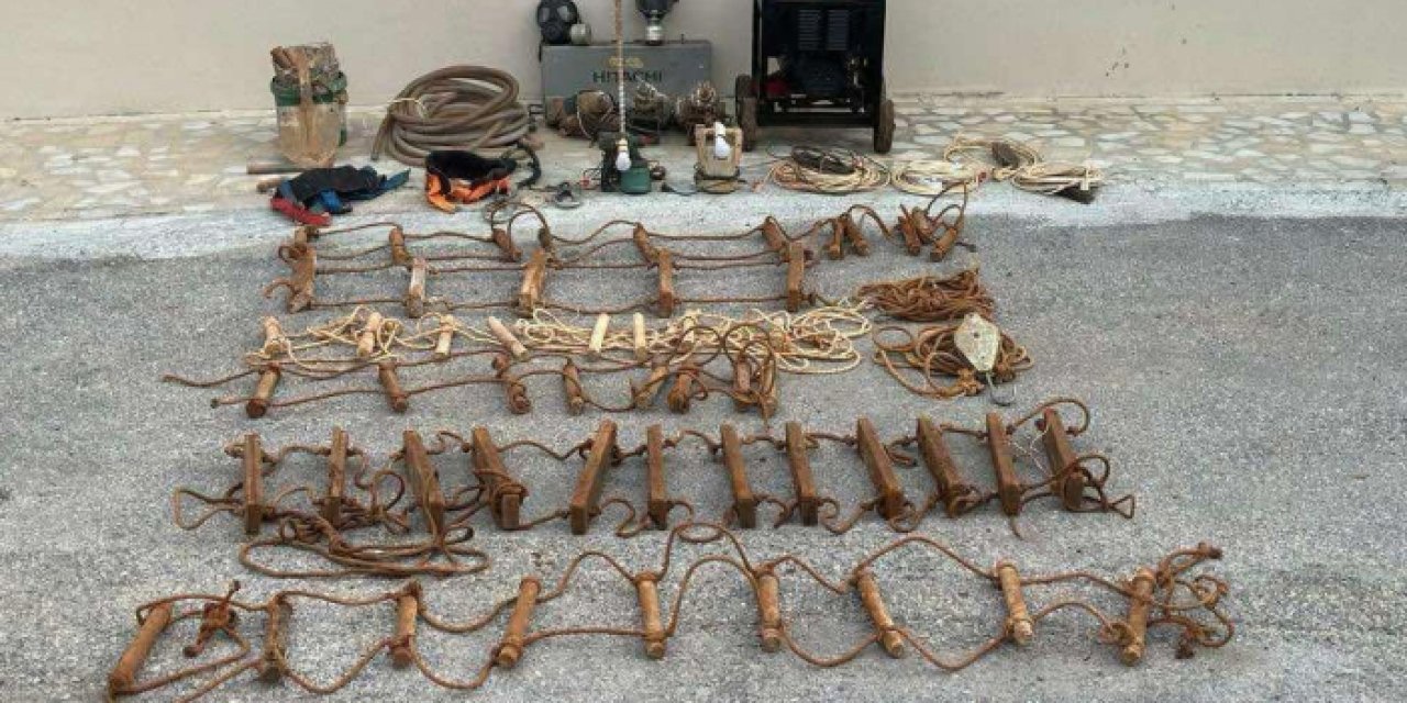 Mersin'de define avcılarına darbe: Suçüstü yakalandılar!