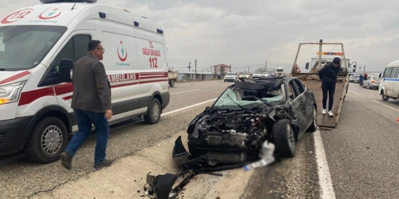 Manisa'da dehşet kaza: 3 kişi ağır yaralandı