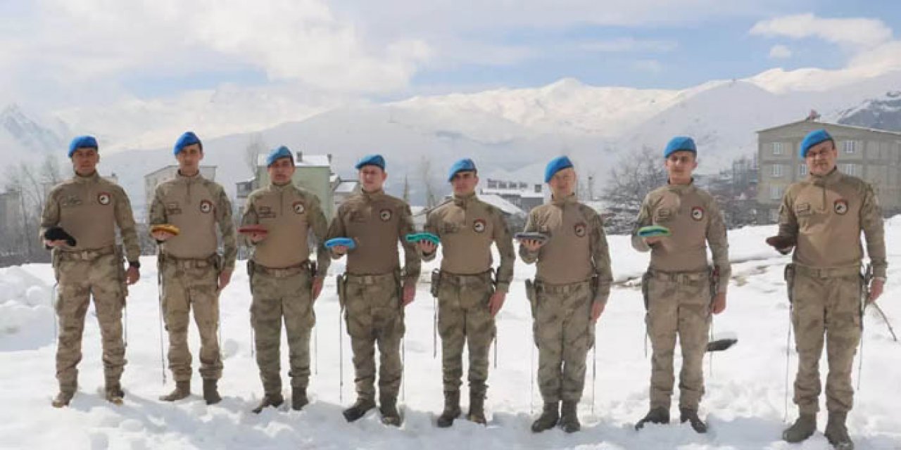Trabzon’da yürek ısıtan görüntüler: Reyhan teyze duygulandırdı!