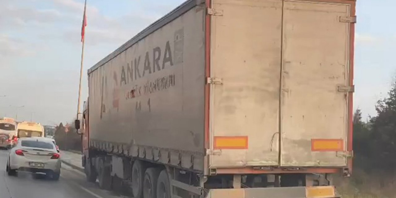 Kaldırımda giden tıra rekor ceza