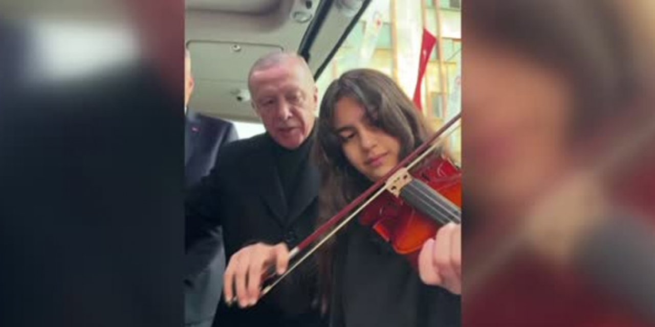 Cumhurbaşkanı Erdoğan, keman çalan öğrenciye eşlik etti