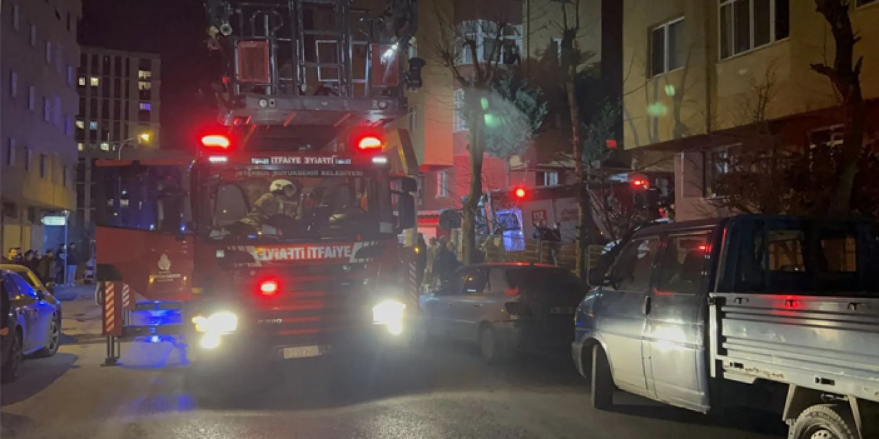 İstanbul'da 10 katlı binada yangın çıktı