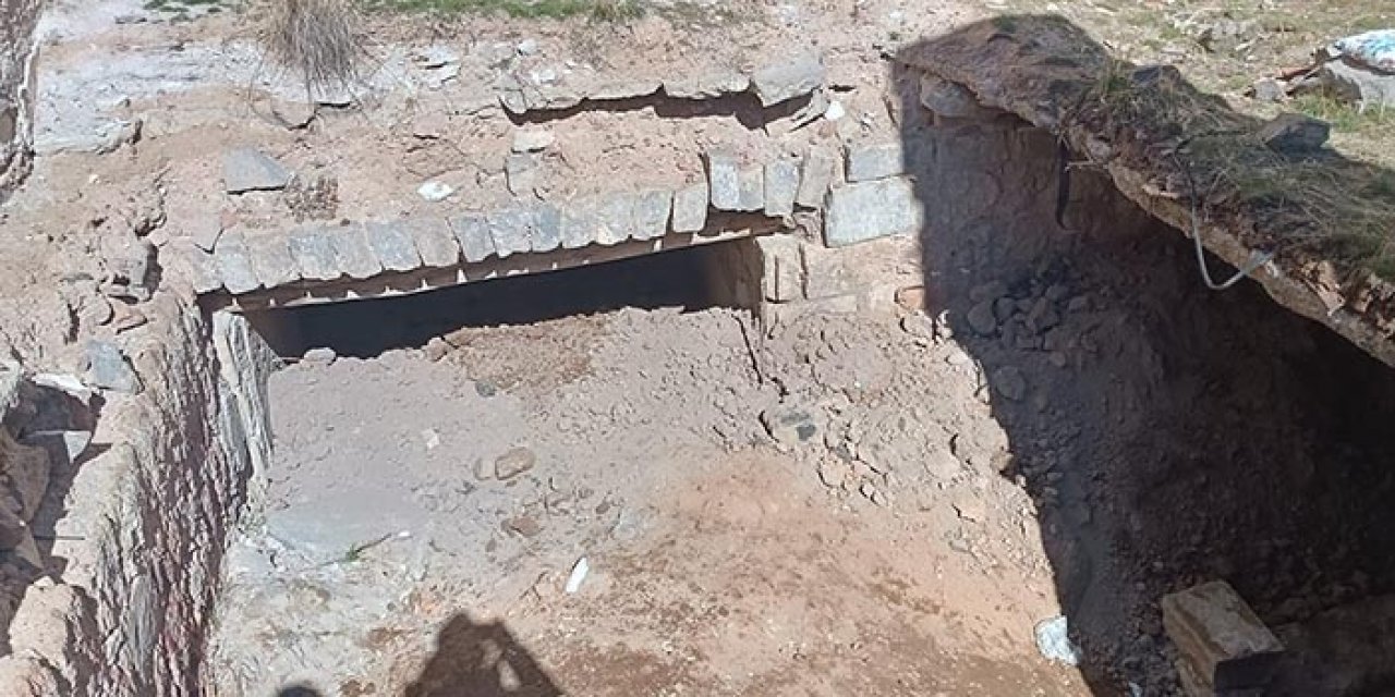 Kaçak kazıya geçit yok: Kilisede yakalandılar