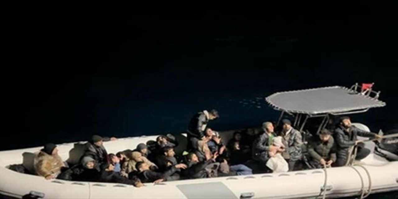 Yunanistan tarafından itildi: Karaburun'da 84 kişi yakalandı