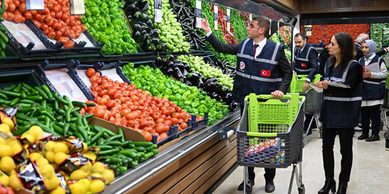 Zincir marketlerde Ramazan mesaisi: Raflar teker teker incelendi