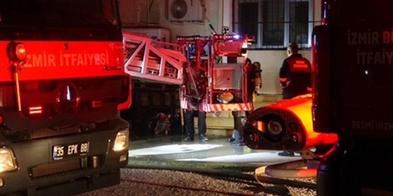 İzmir'de korkutan yangın: Yaralılar var