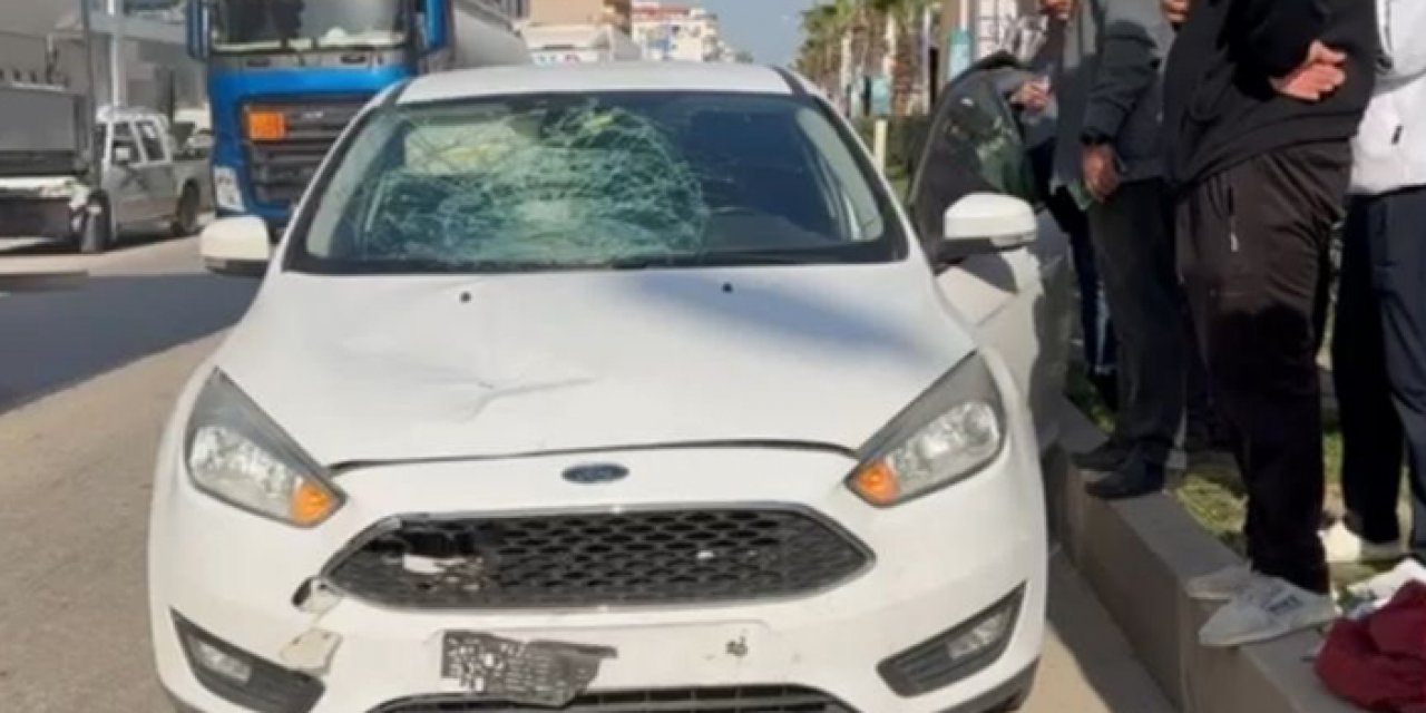 Mersin'de yaşlı adama araba çarptı: Taklalar atarak savruldu!