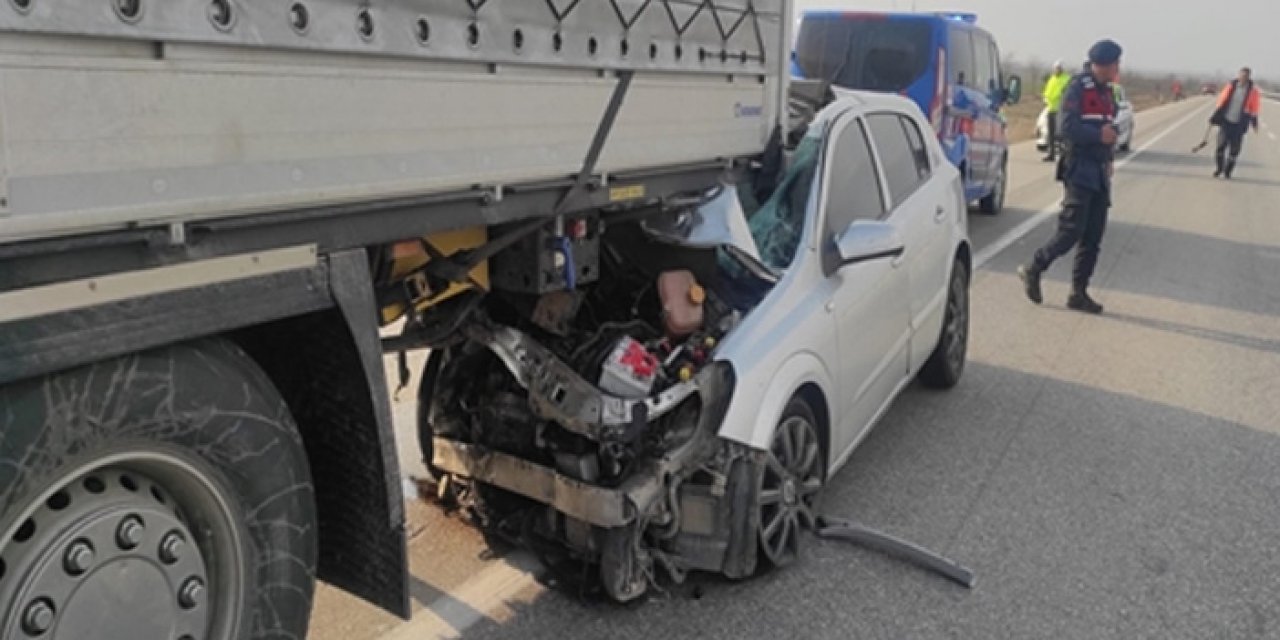 Konya'da feci kaza: Sürücü ağır yaralı