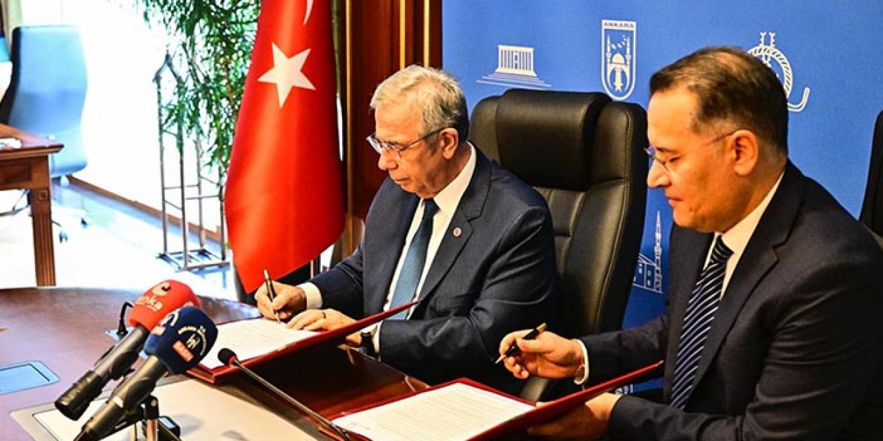 Mansur Yavaş, şeffaflık taahhütnamesini imzaladı