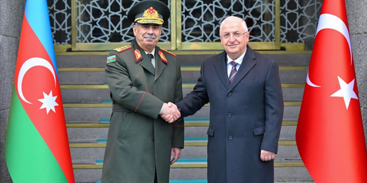 Bakan Güler Azerbaycanlı mevkidaşı ile bir araya geldi