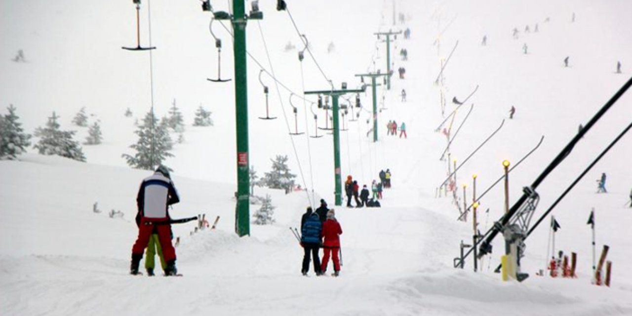 Kartalkaya'da kayak keyfi devam ediyor