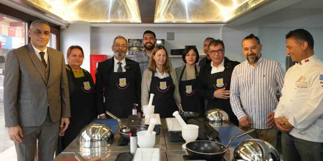 Mersin'de gastronomi merkezi: Yöresel tatlar halkla buluşacak!