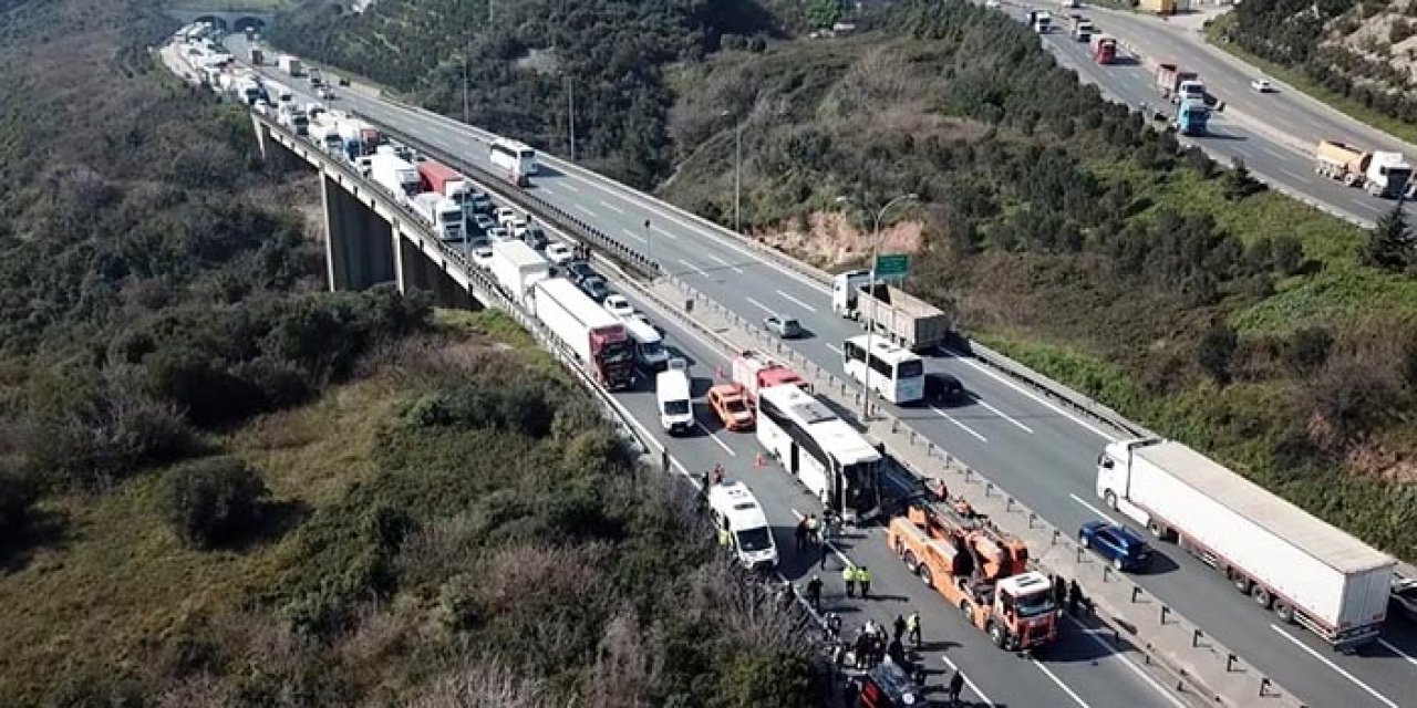 Korkunç kaza: Ankara yönü ulaşıma kapandı!