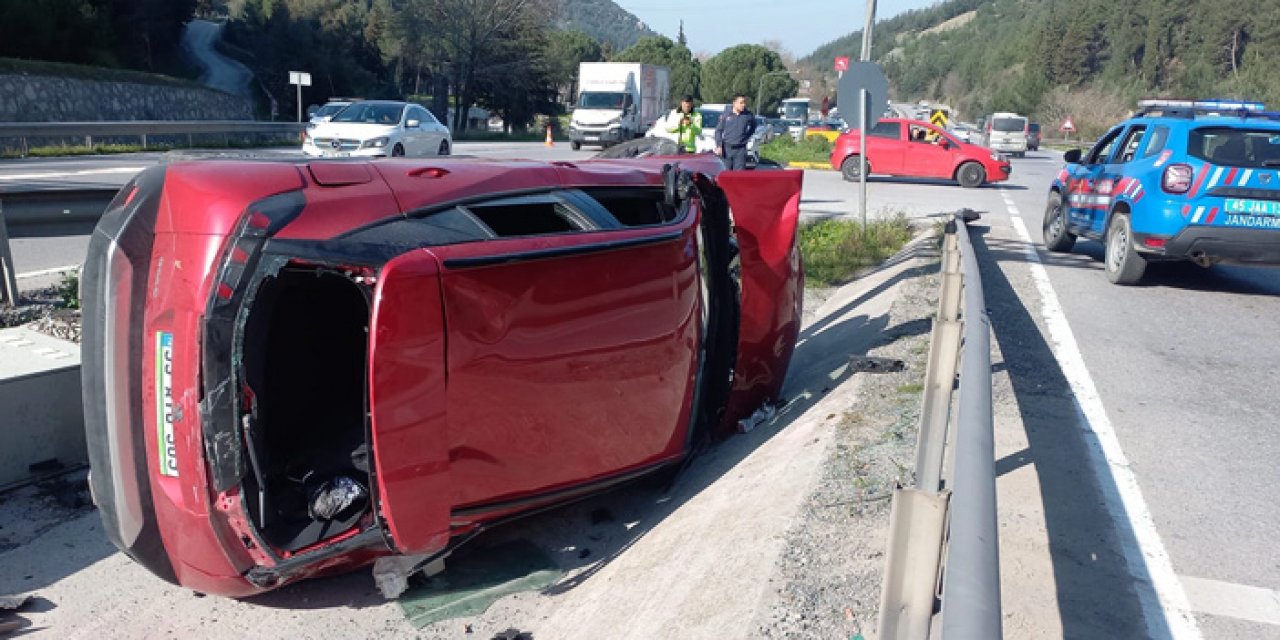 Manisa'da feci kaza! 6 kişi yaralandı