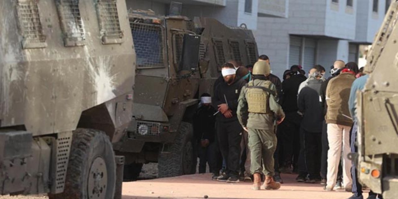 Batı Şeria'da 26 Filistinli gözaltına alındı