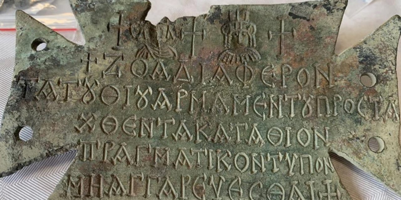 Bakan Ersoy: Fransa'da yakalanan 8 bin 659 eserimizi iade alıyoruz