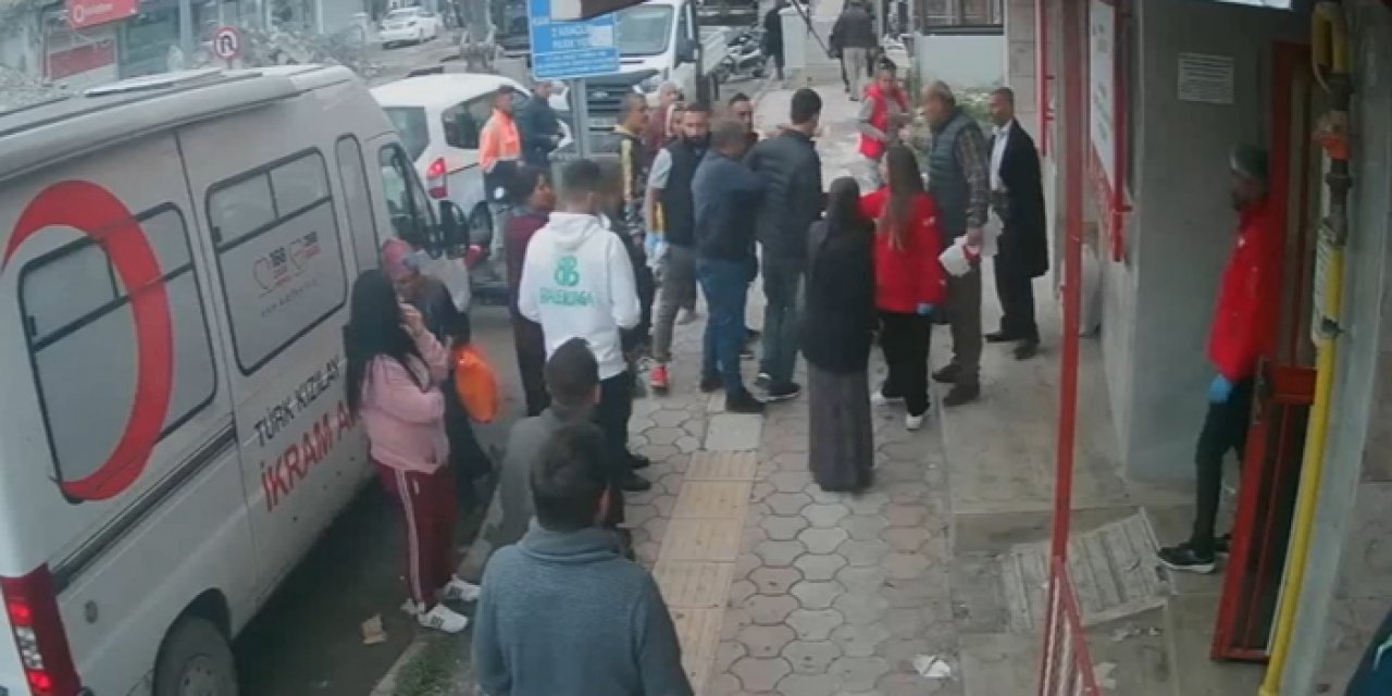 Yemek dağıtan Türk Kızılay personeline saldırı!