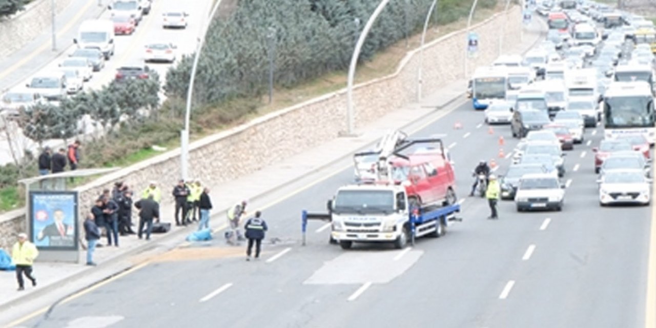 Ankara'da minibüs ile otobüs çarpıştı: Ölü ve yaralılar var