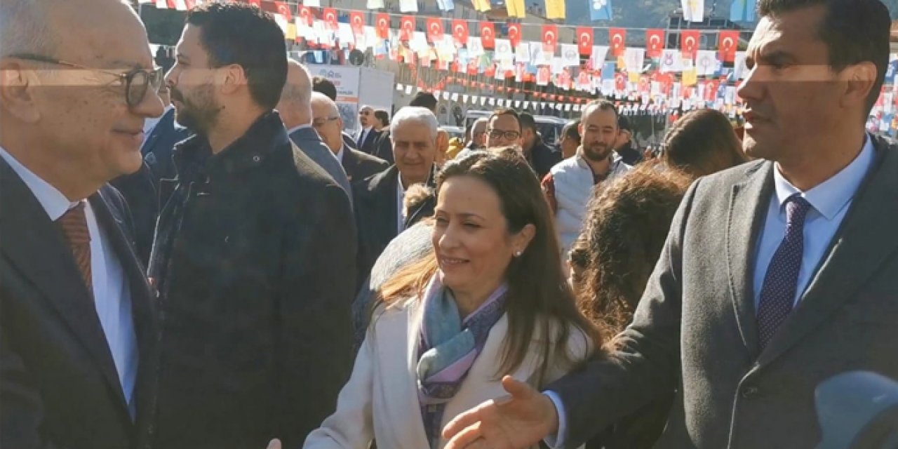 Manisa’da uzun süren gerginlik sona erdi: AK Parti ve CHP adayı el sıkıştı