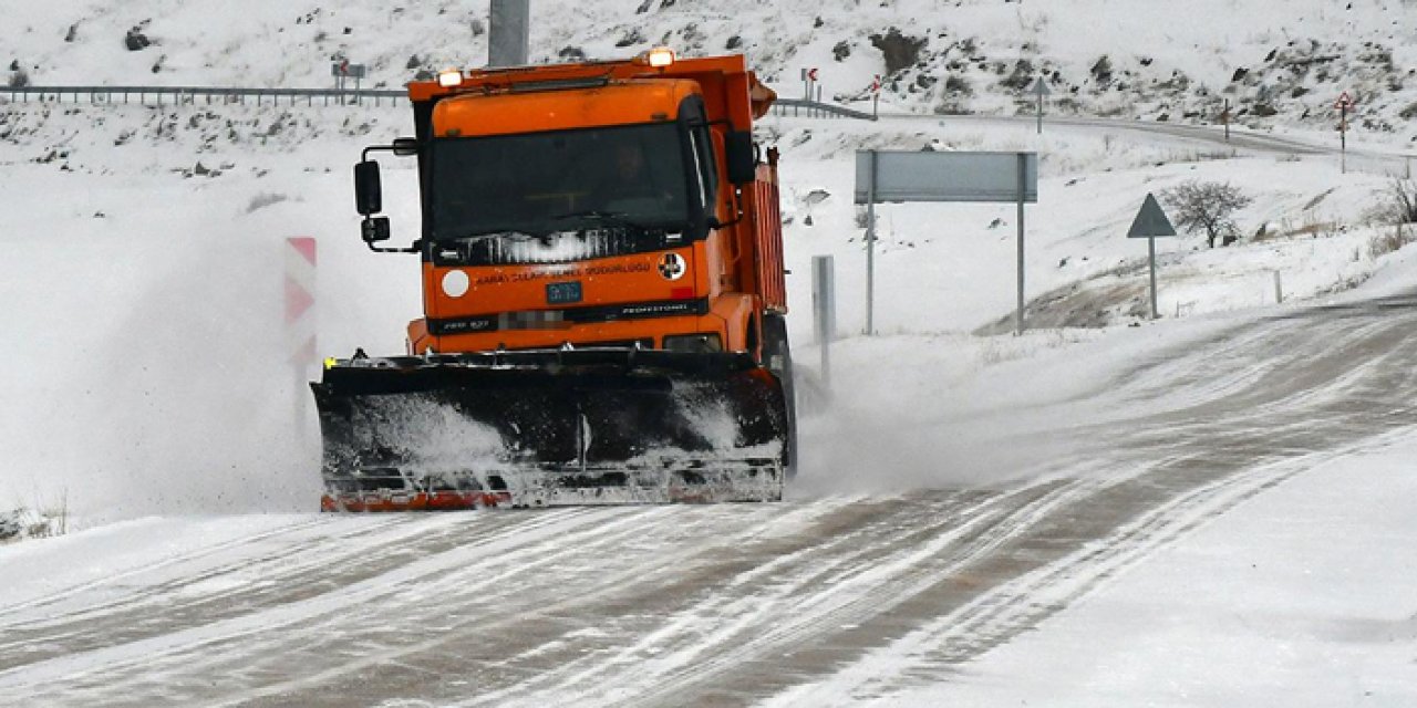 Doğu Anadolu'da ulaşıma kar engeli