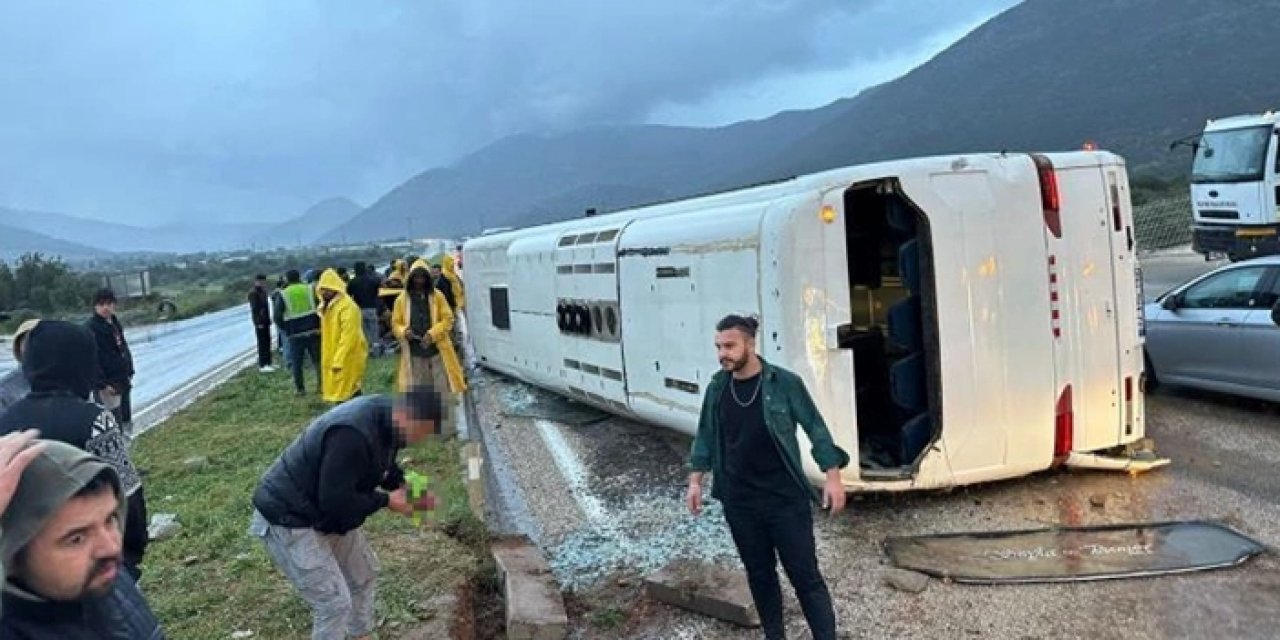 Mersin'de korkunç kaza: 23 kişi yaralandı!