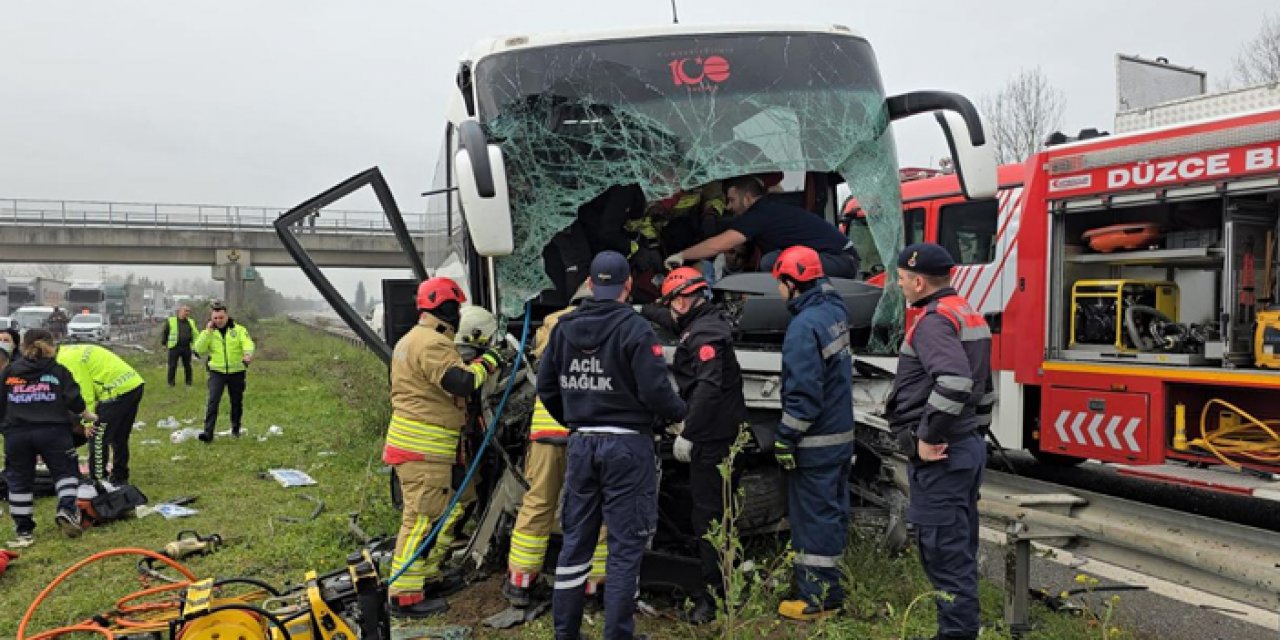 Ankara yolunda otobüs kazası: 17 kişi yaralı