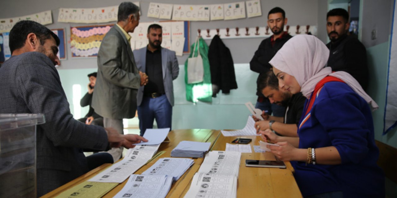Türkiye sandık başında: Mahalli idareler genel seçimleri başladı