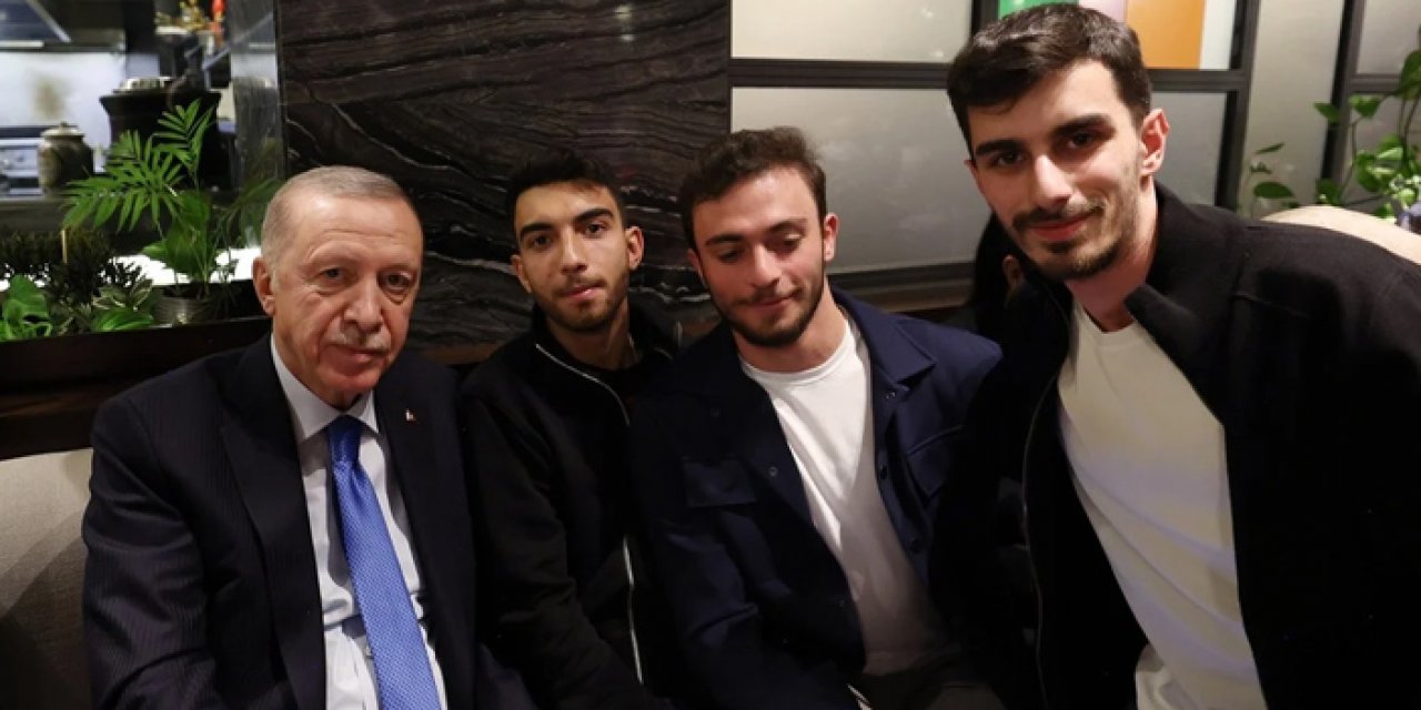 Cumhurbaşkanı Erdoğan gençlerle bir araya geldi