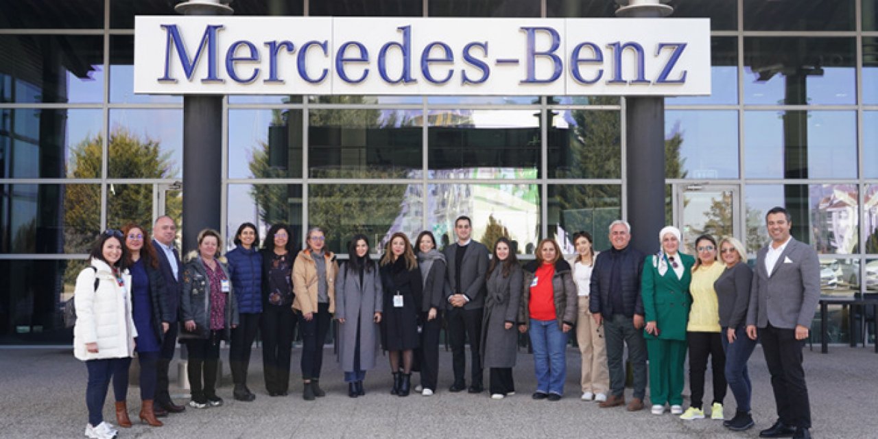 Kadın kaptanlar Mercedes-Benz Türk Fabrikalarında