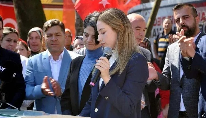 Zeynep Çelik kimdir? Zeynep Çelik nereli ve kaç yaşındadır?