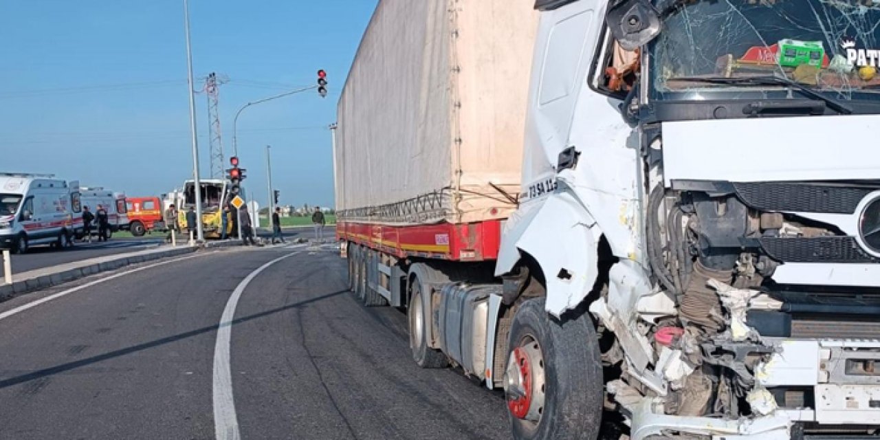 Mardin'de feci kaza: 18 yaralı