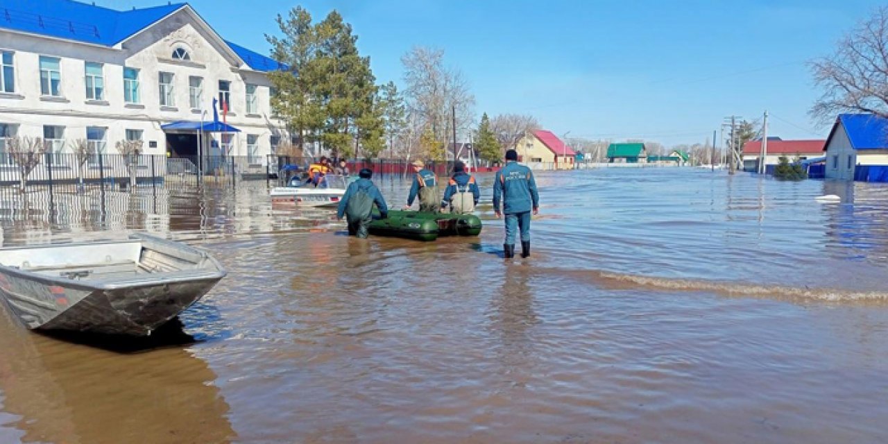 Rusya'da felaketin boyutu yükseliyor: Su altında kalan ev sayısı 10 bin 550’ye çıktı