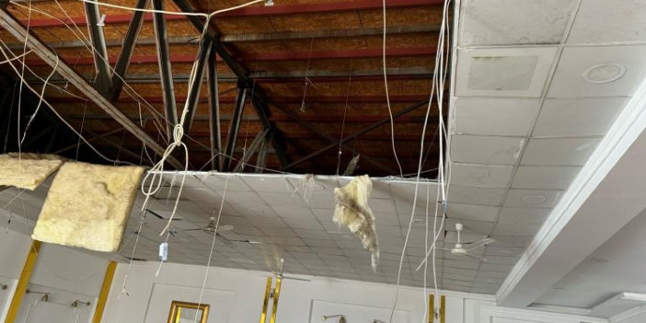Depremde düğün salonunun tavanı çöktü: Faciadan dönüldü