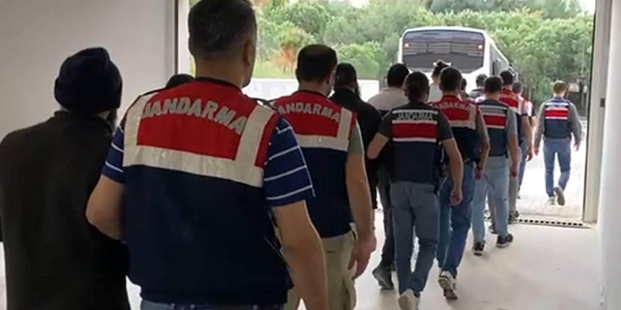 İzmir'de DEAŞ'e ağır darbe: Şüpheliler yakalandı