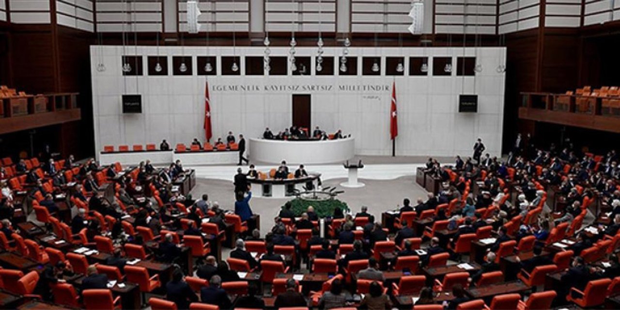 Meclis'te gündem yoğun: Yeni anayasa mesaisi