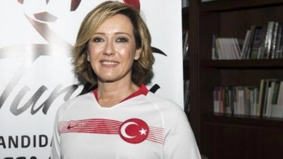 Revna Demirören kimdir? Revna Demirören nereli ve kaç yaşındadır?