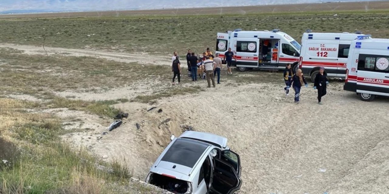 Konya'da korkunç kaza: Otomobil şarampole uçtu
