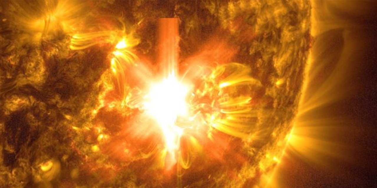 Güneşte şiddetli patlama: NASA'dan acil uyarı
