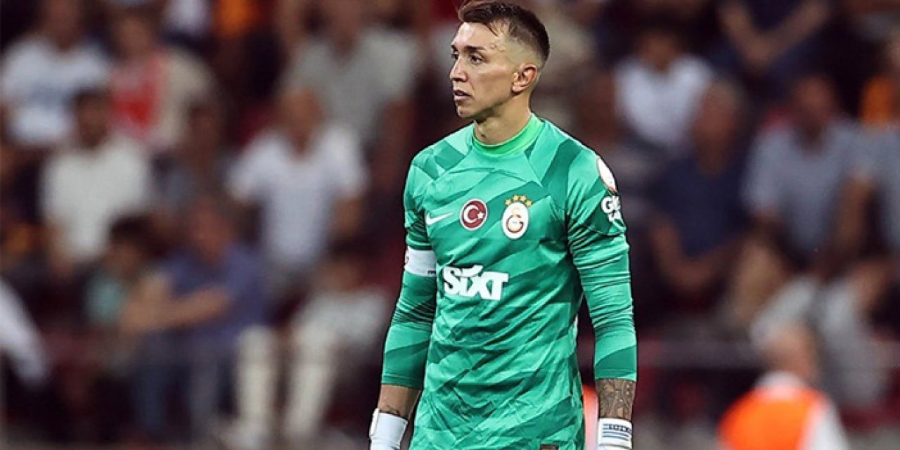 Galatasaray'da Muslera sonrası döneme hazırlık: Yeni kaleci arayışları başladı