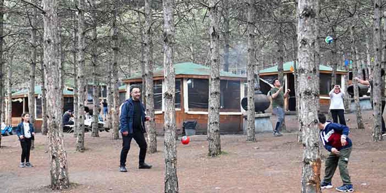 Ankara'da Hacıkadın Kent Ormanı misafirlerini ağırlıyor