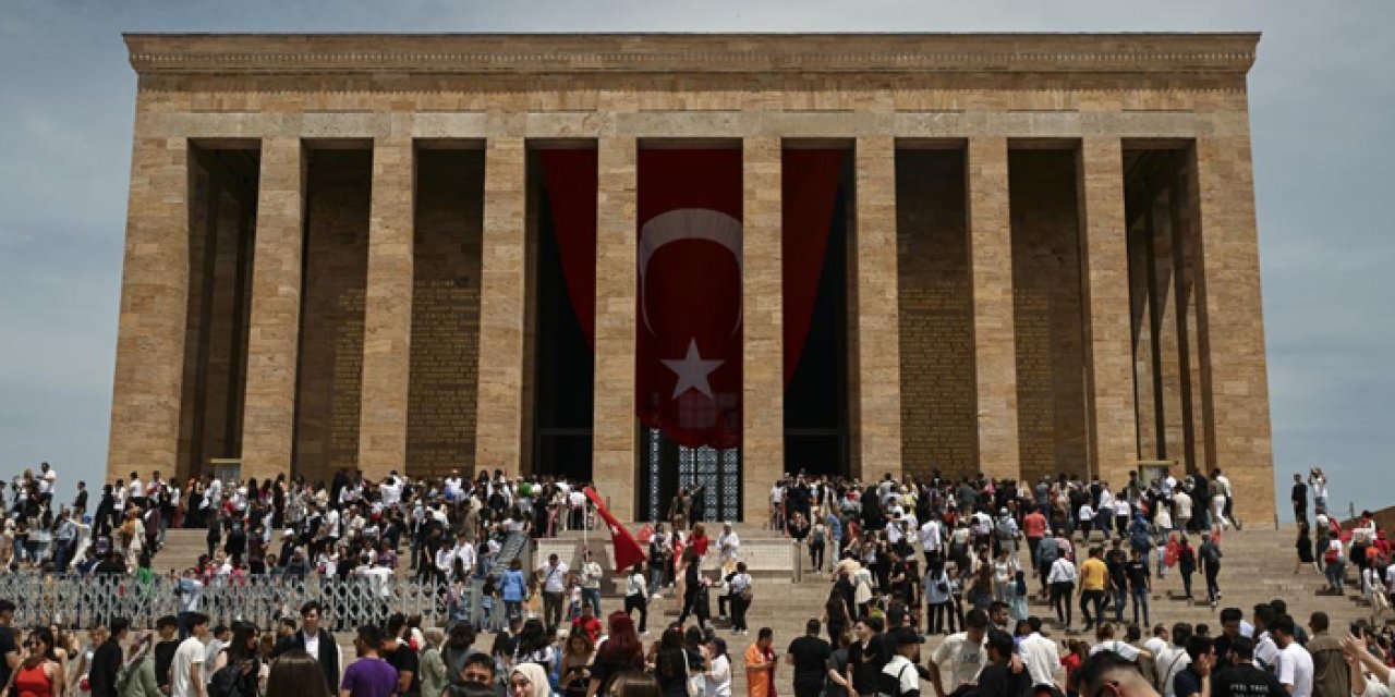 Ankara’da 19 Mayıs coşkusu: On binler Anıtkabir’e koştu