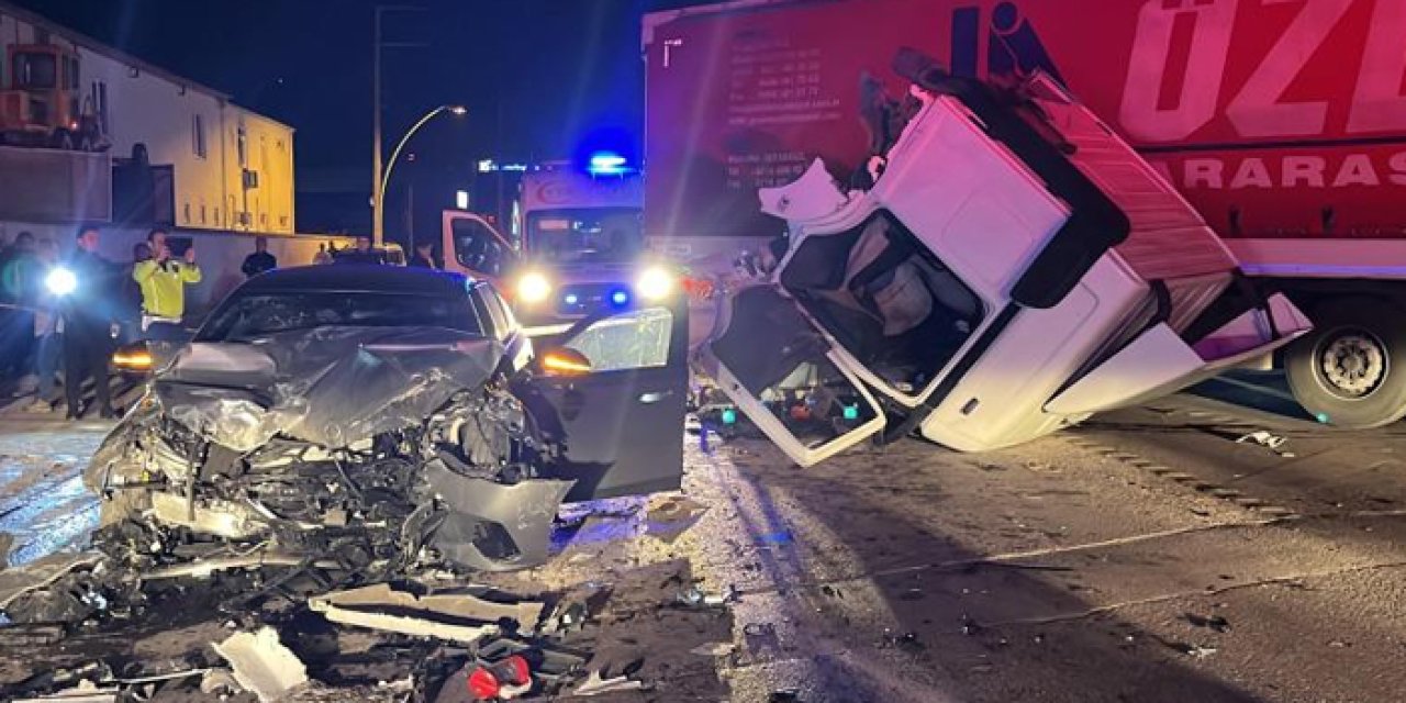 Kocaeli'de tırla otomobil çarpıştı: Çok sayıda yaralı