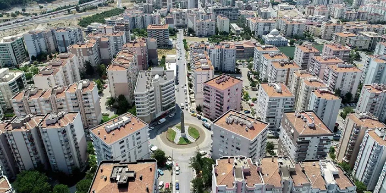 İşte İzmir'in en kalabalık ilçesi: Nüfusu yarım milyondan fazla!