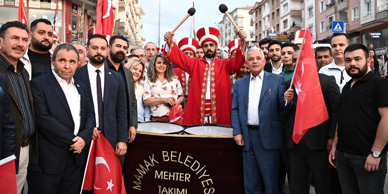 Mamak'ta İstanbul'un Fethi yürüyüşü