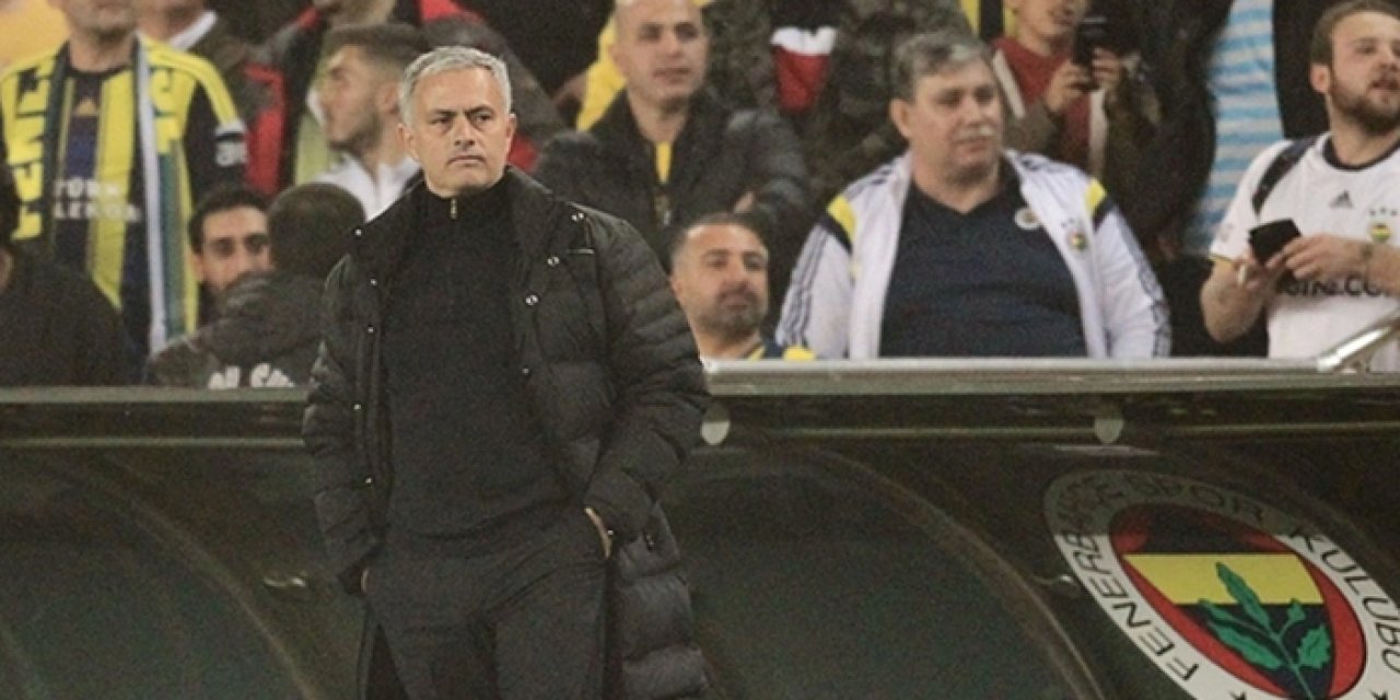 Mourinho Fenerbahçe’de! “Uyuyan devi uyandırmaya geliyor”